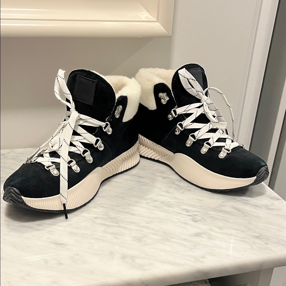 Sorel Black and White Winter Boots